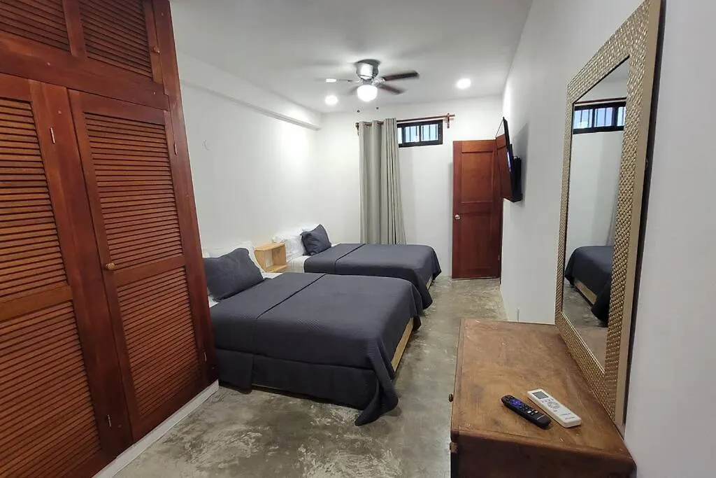 בית נופש הוילה איסלה מוחרס Peaceful Ocean View, Private Courtyard. Casa Indie מקסיקו
